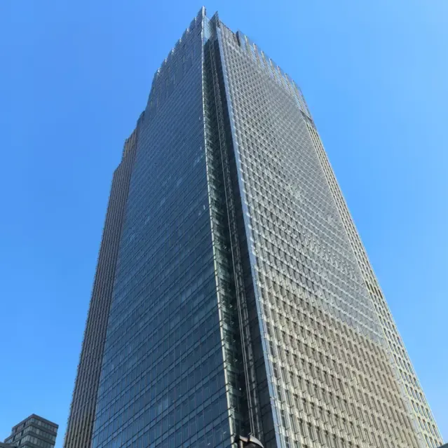 Точково поддържани стъклени пердета